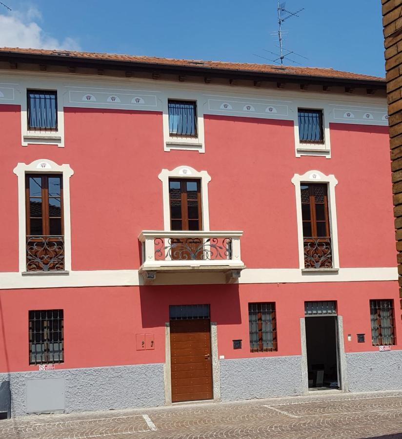 B&B Del Corso Castano Primo Bagian luar foto