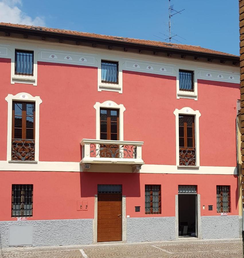 B&B Del Corso Castano Primo Bagian luar foto