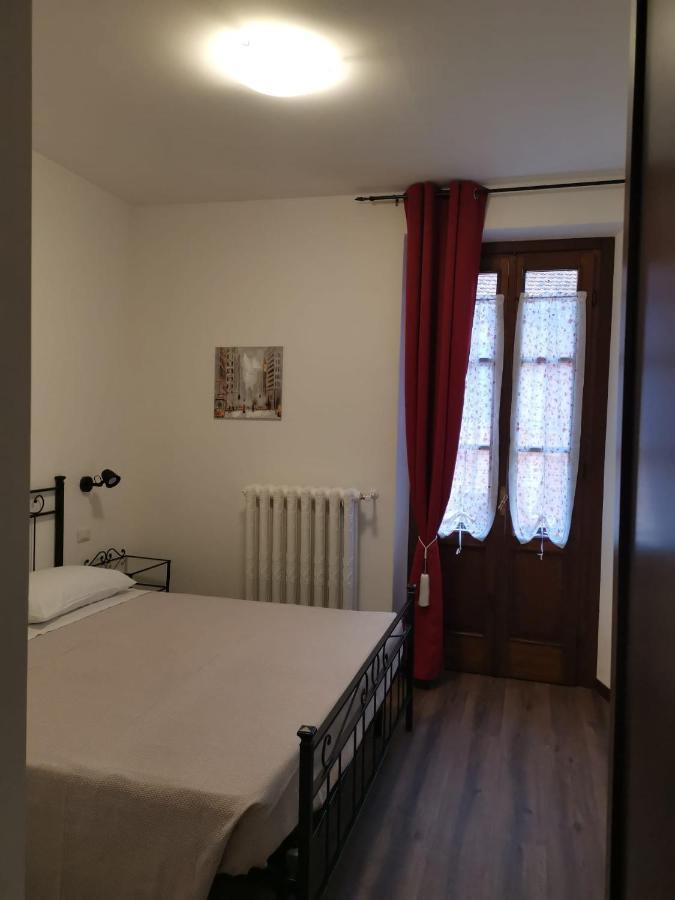 B&B Del Corso Castano Primo Bagian luar foto