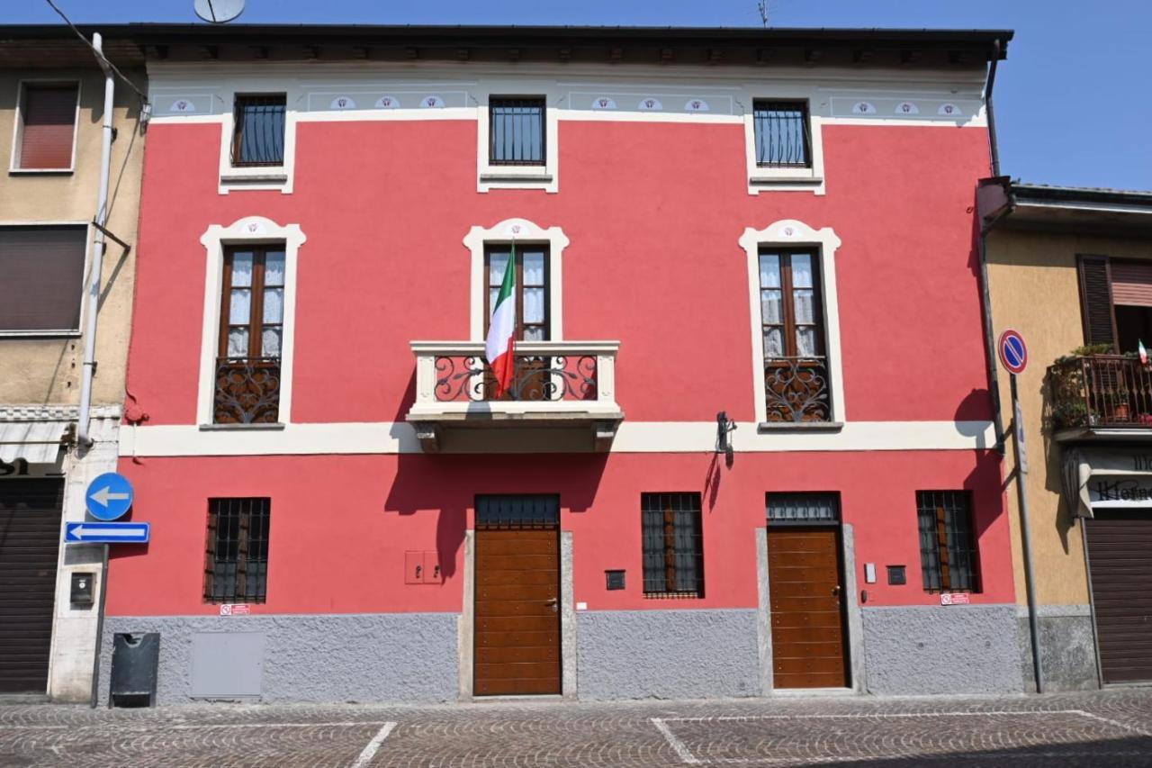 B&B Del Corso Castano Primo Bagian luar foto